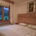 Chalet Damtschach בית נופש *